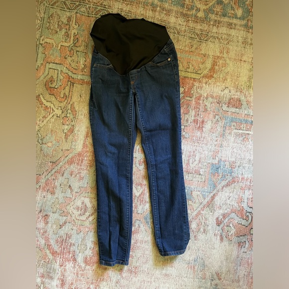 LOFT Petite Maternity Jeans - Picture 4 of 4